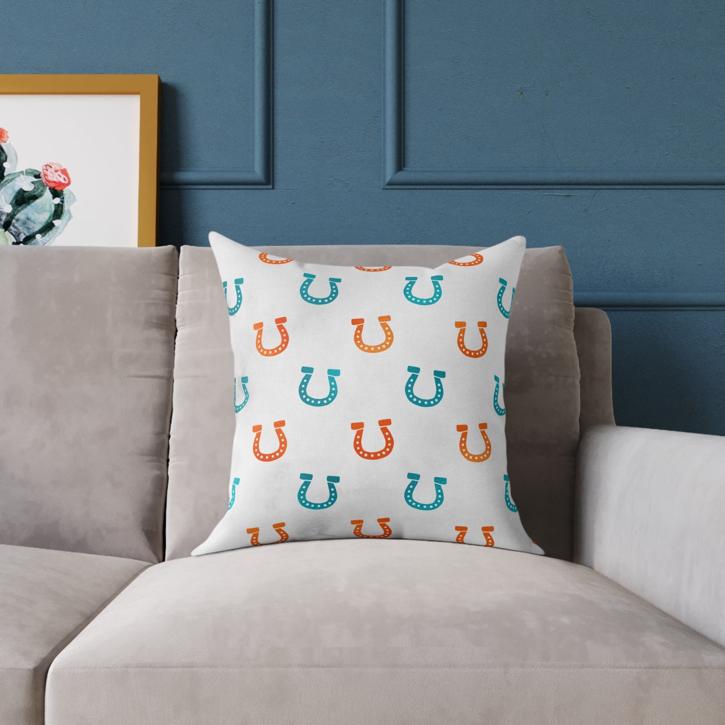 Horseshoe Pattern Throw Pillow