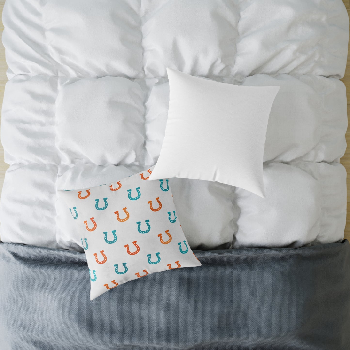 Horseshoe Pattern Throw Pillow